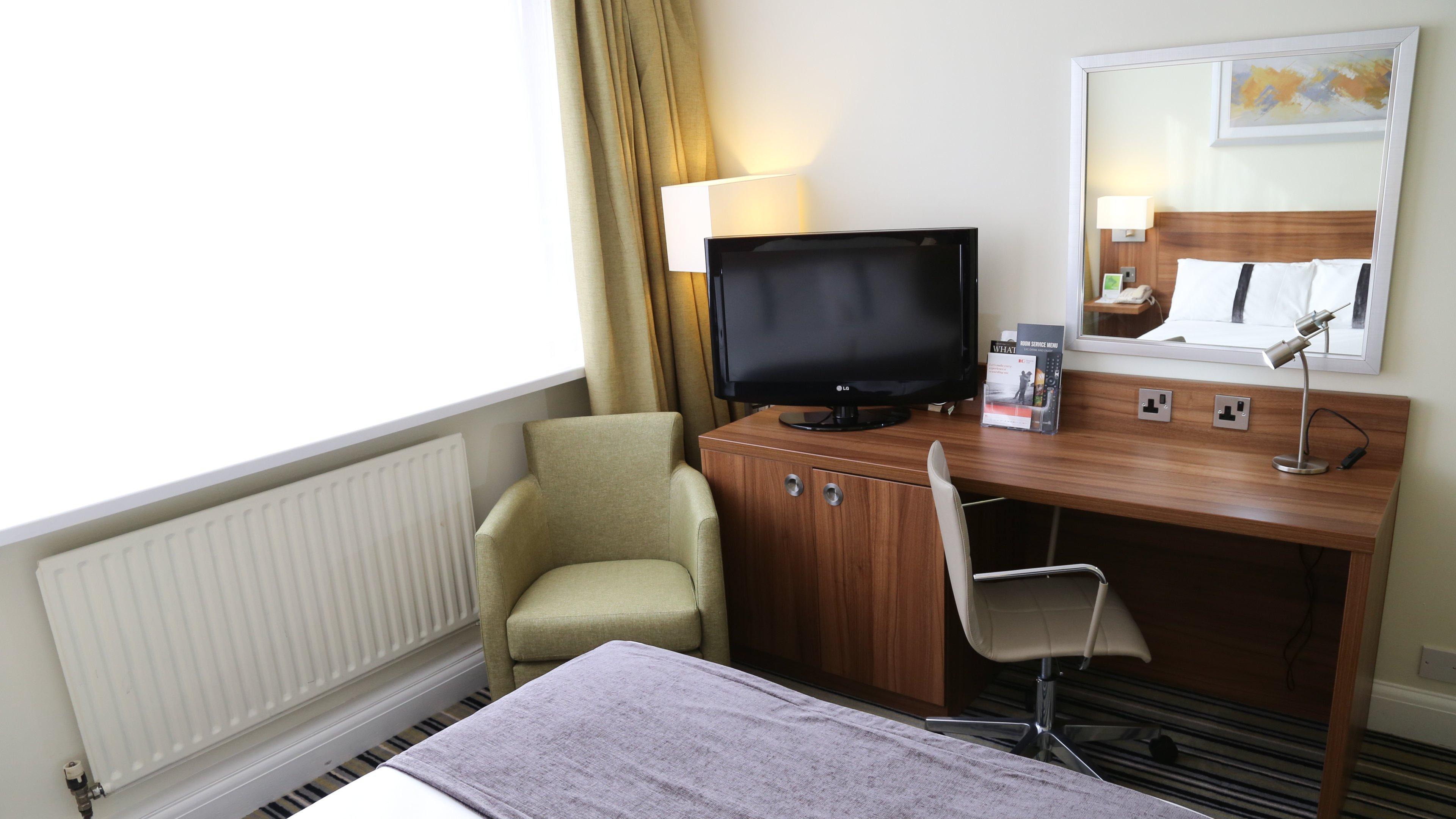 Holiday Inn Runcorn M56 Junction 12 By Ihg Экстерьер фото