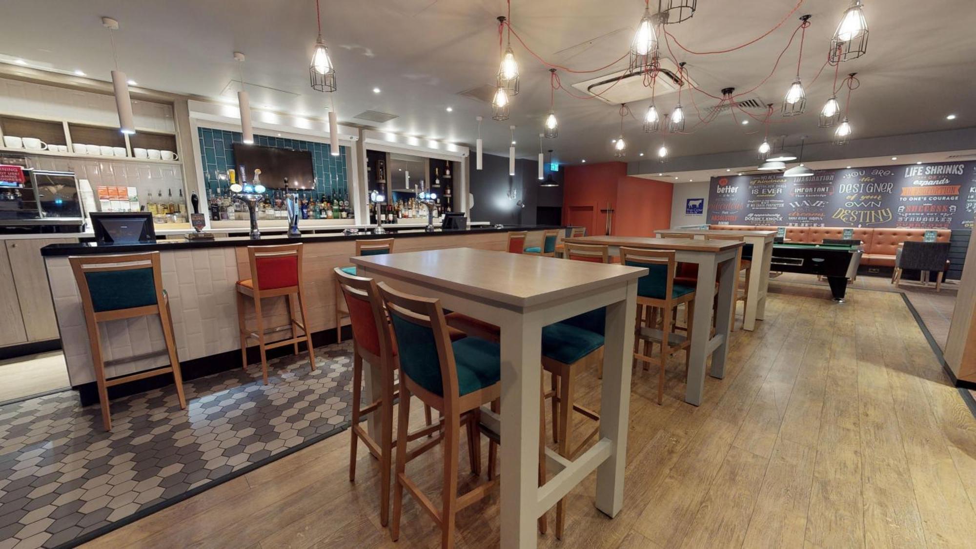 Holiday Inn Runcorn M56 Junction 12 By Ihg Экстерьер фото